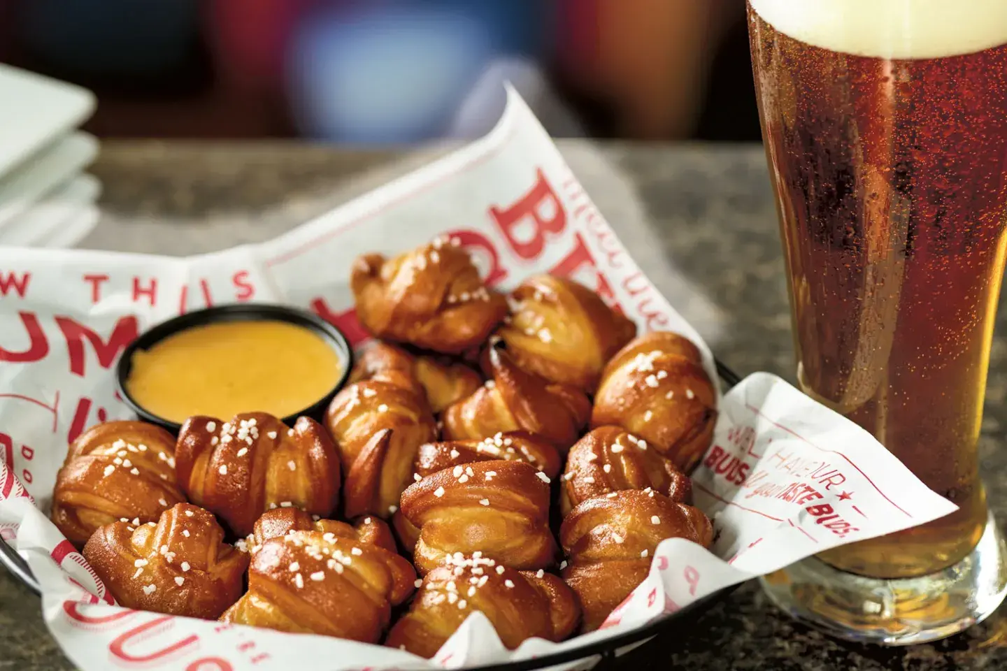Red Robin Happy Hour deals